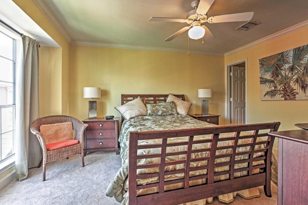 Colorful Galveston Retreat Steps From Beach And Pool ภายนอก รูปภาพ